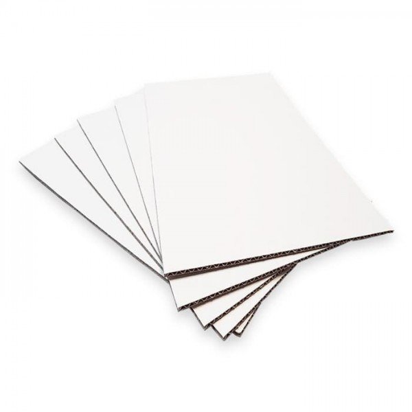 Plancha de cartón blanco